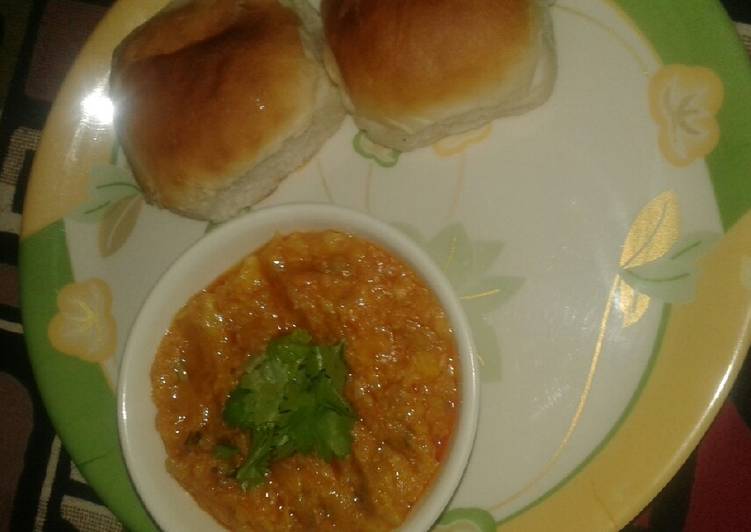 Recipe of Super Quick Homemade Pav Bhaji everyone can eat, specially for kids