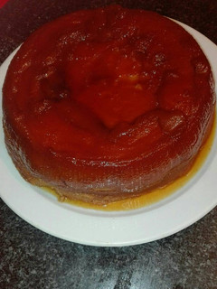 Una foto de Flan de turrón de yema tostada en la olla GM