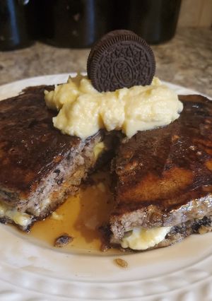 A picture of Brad's copycat IHOP oreo pancakes w/ custard creme.