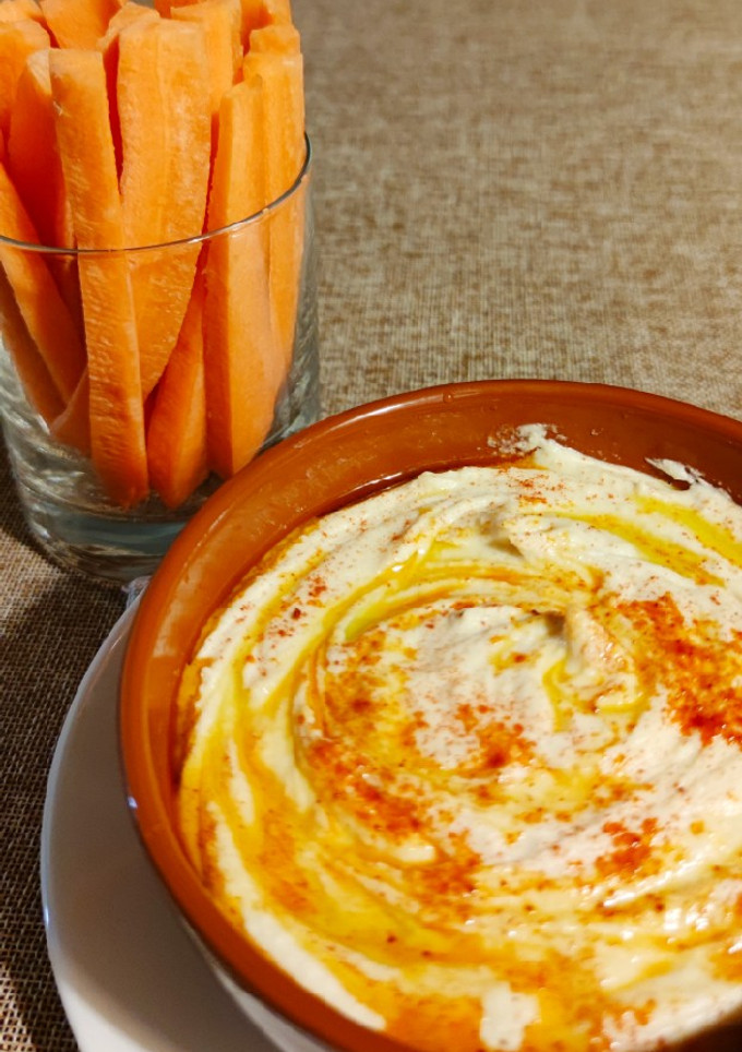 Una foto de Hummus de garbanzos