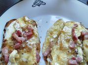 Une photo de fromage camembert