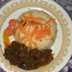 A picture of Carrot rice with liver soup.