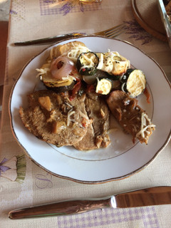 Sörös-kakukkfüves hús recept fotója