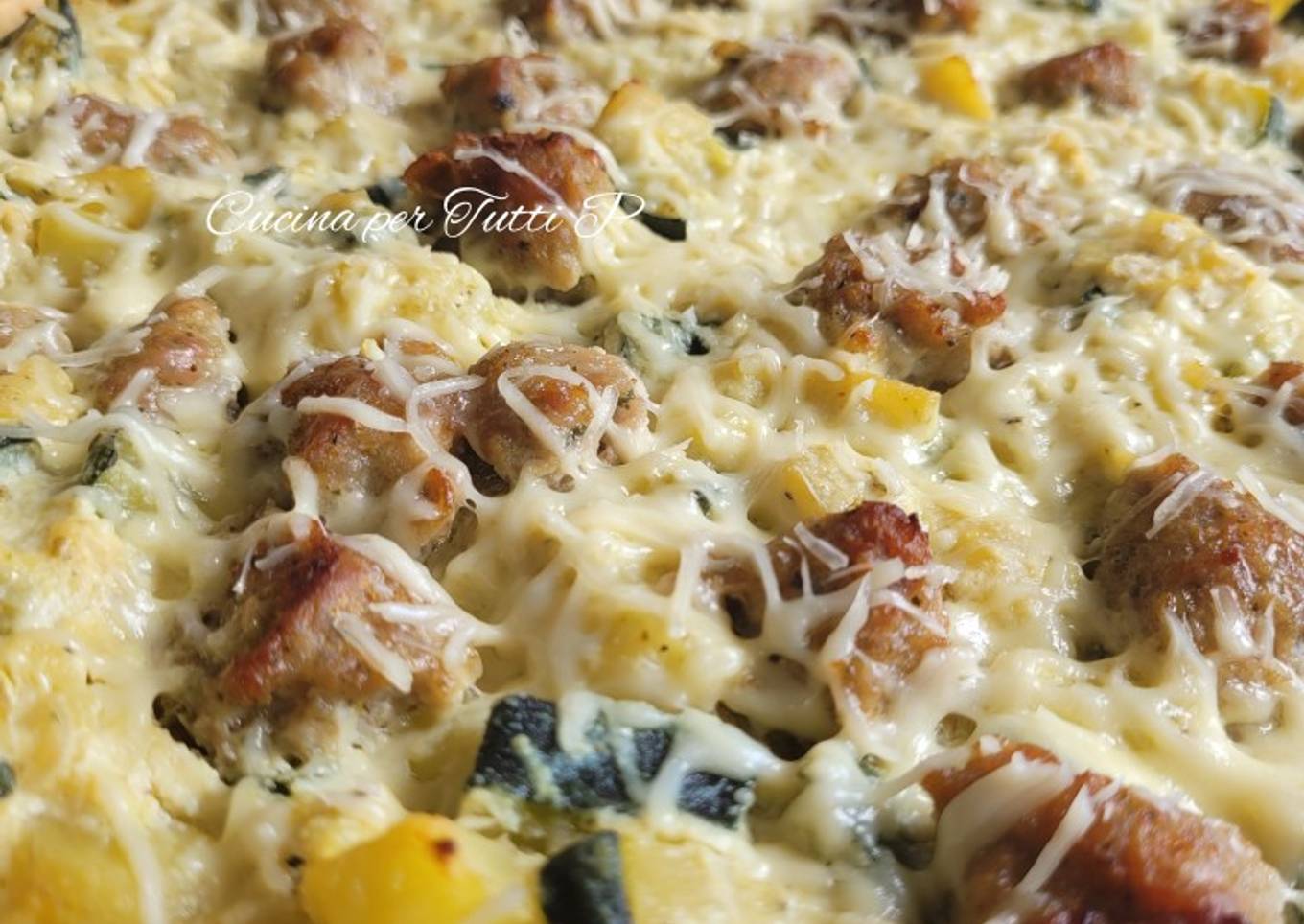 Tarte salée Courgettes, Saucisses et Pomme de terre, recette italienne