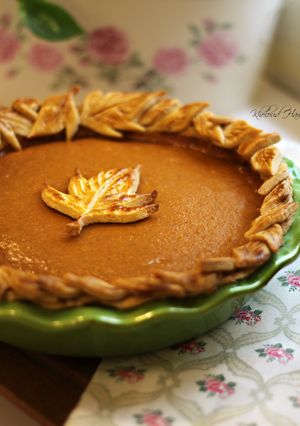 A picture of Best Pumpkin Pie Ever.
