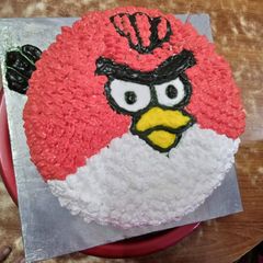 A picture of Angry bird cake.