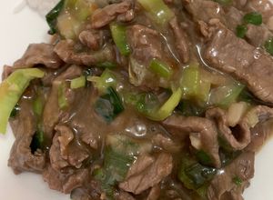 Una foto de Carne Mongoliana