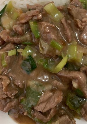 Una foto de Carne Mongoliana