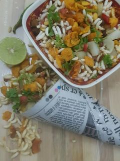 झाल मूडी(jhaal mudi recepie in hindi) रेसिपी मुख्य फोटो