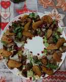 Салат з курячою печінкою та хурмою