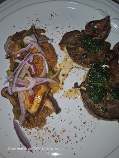 Una foto de Hígado de cordero y fideos de arroz