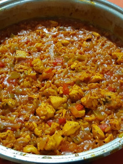 Una foto de Arroz con pollo