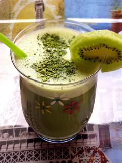 Una foto de Detox de té matcha