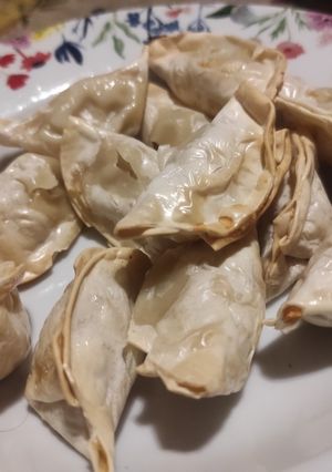 Una foto de Gyozas de pollo
