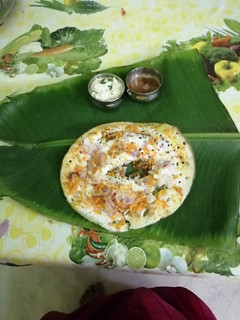 ஆனியன் தோசை, கெட்டி சட்னி (Onion dosai and ketti chutney recipe in tamil) செய்முறை முக்கிய புகைப்படம்