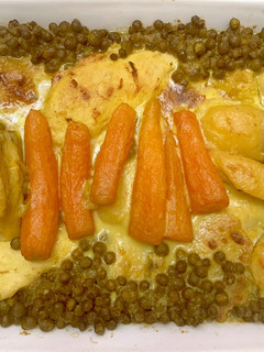Una foto de Pollo marinado con verduras