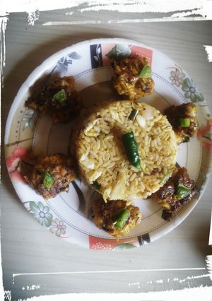 A picture of Gobi balls with gobi rice.