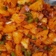 A picture of Masala idli.