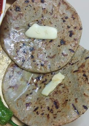 बाजरे की रोटी (bajre ki roti recipe in Hindi) रेसिपी मुख्य फोटो