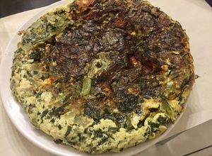 Una foto de Tortilla de acelga con queso port salut súper diet!! Día 5