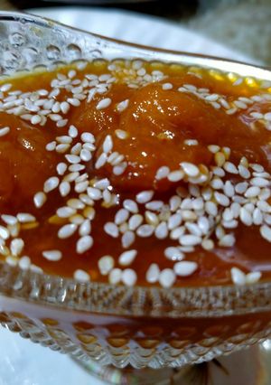 A picture of Aloo bukharay ki chutney.