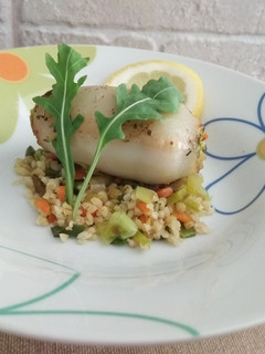 Una foto de Tubo de pota relleno de bulgur