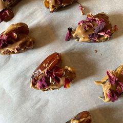 A picture of Loaded dates.