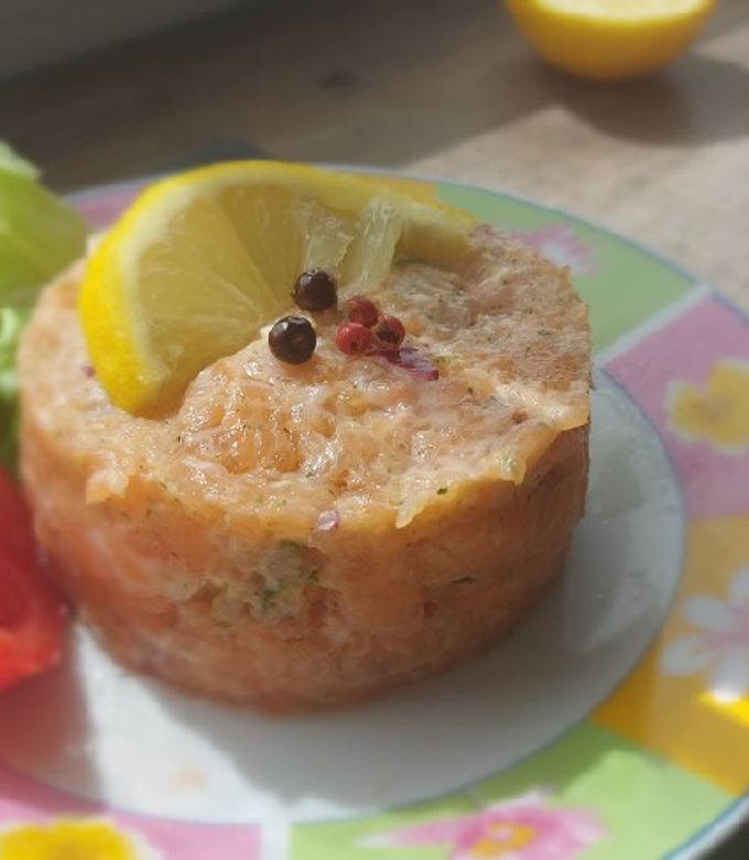 Une photo de Tartare de saumon