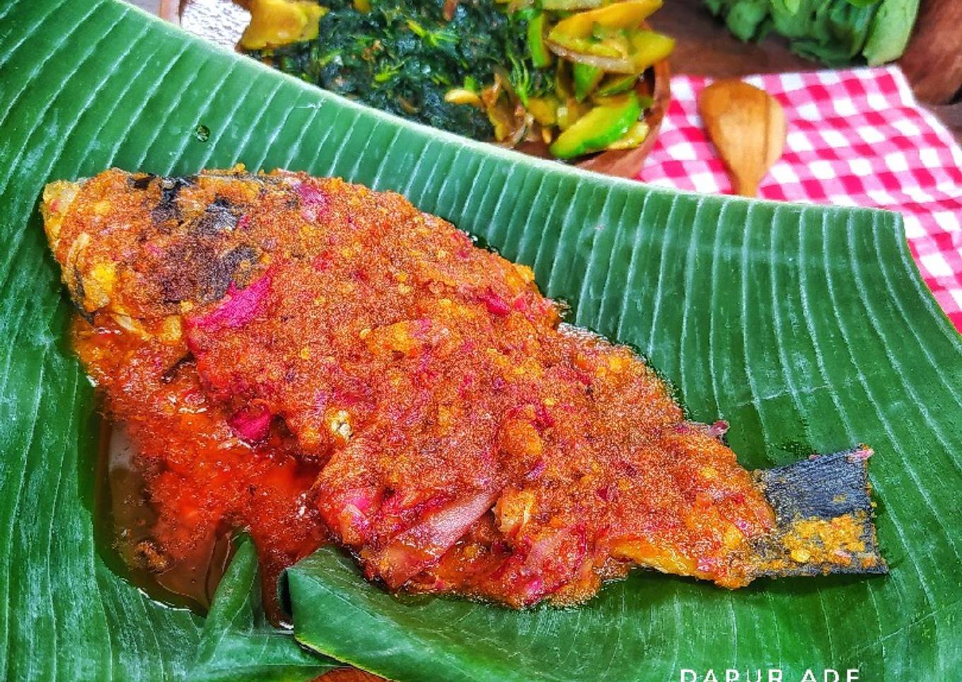 Ikan Mas Bumbu Pepes Kencur + Kecombrang