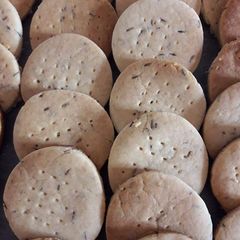 A picture of Zeera biscuits.