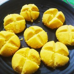 A picture of Besan nankhatai.