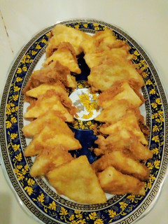A picture of Triangular fried yam.