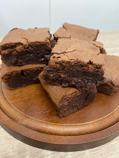 Una foto de Brownie de chocolate en freidora de aire