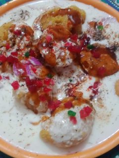 पापड़ी चाट (papdi chaat recipe in Hindi) रेसिपी मुख्य फोटो