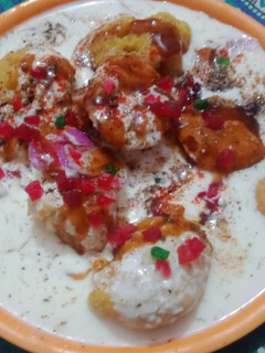 पापड़ी चाट (papdi chaat recipe in Hindi) रेसिपी मुख्य फोटो