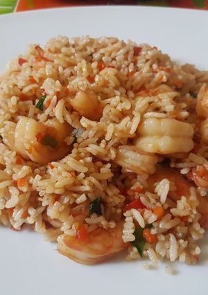 Una foto de Arroz chaufa con langostinos