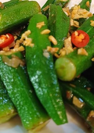 Hình của món Đậu bắp xào tỏi.