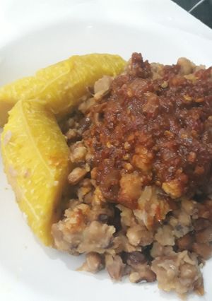 A picture of Honey beans with ripe plantain.