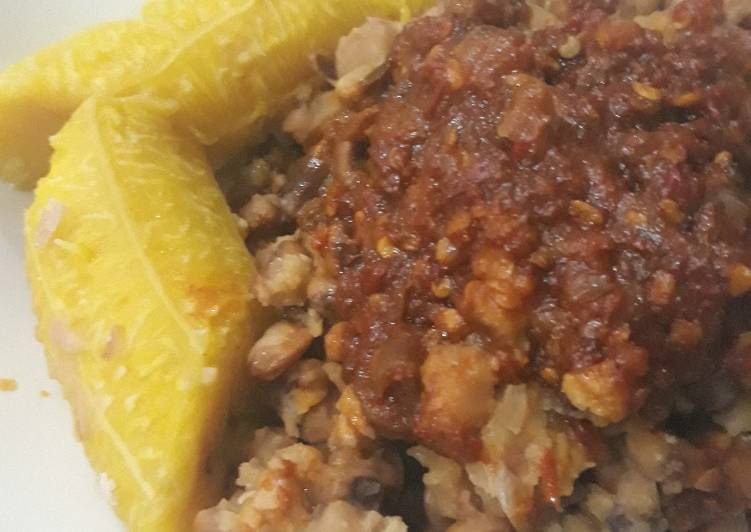 Honey beans with ripe plantain