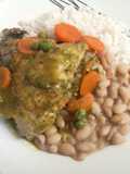 Frejoles con seco de pollo