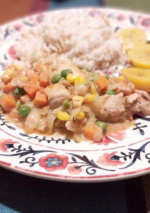 Una foto de Salteado de pollo! Receta rápida #recetasconpollo #Cookpad
