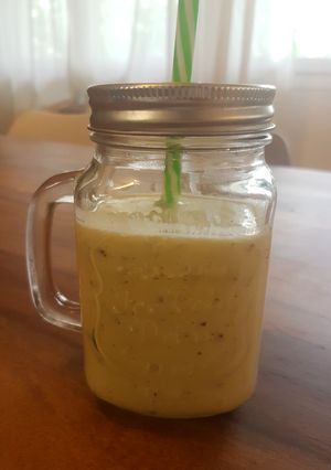 Une photo de Lassi kiwi banane 🇮🇳