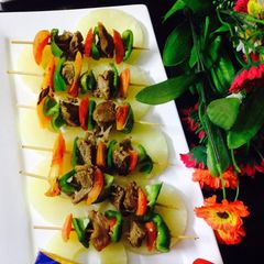 A picture of Beef skewers.