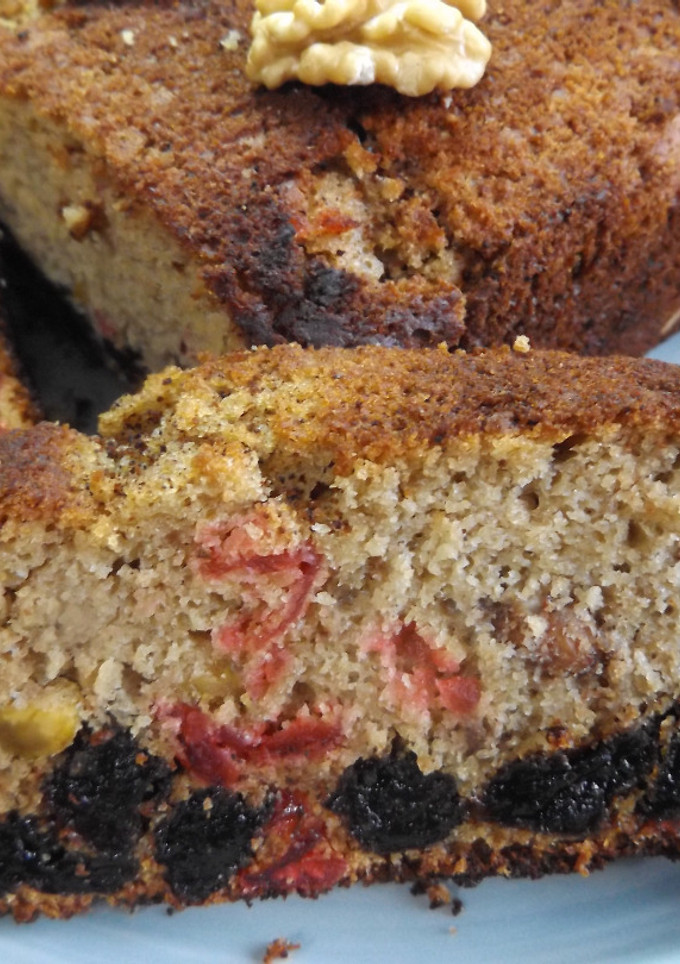 Una foto de Cake especial con frutos secos sin trigo y sin azúcar
