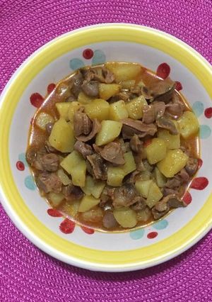Una foto de Picante de mollejita y corazón