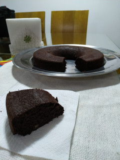 Foto de Bolo de chocolate sem açúcar e sem farinha