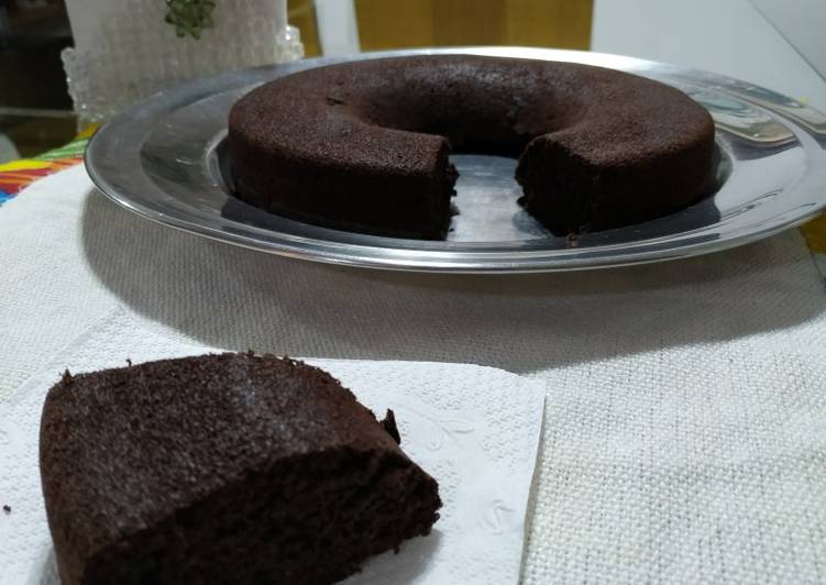 Bolo de chocolate sem açúcar e sem farinha