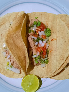 Una foto de Tacos de atún