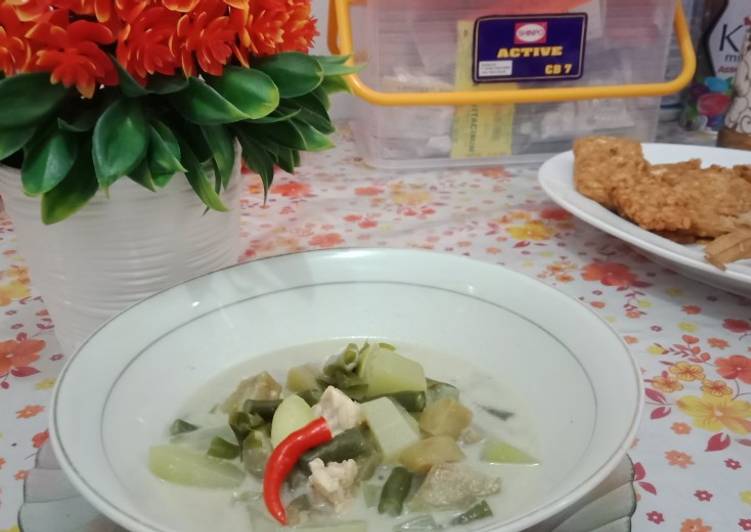 Resep masakan Sayur lodeh khas sunda | Langkah Membuat Sayur lodeh khas sunda Yang Bisa Manjain Lidah