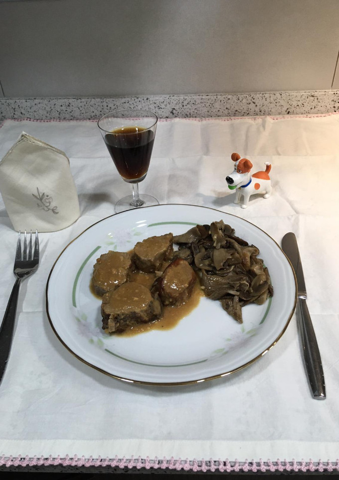 Una foto de Solomillo de cerdo con setas